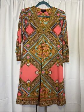 Hale Bob Pink & Gold Baroque Print Knit Jersey V Neck Dress Small. Retail $268